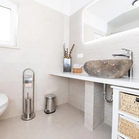 Apartment Kralj 2 *