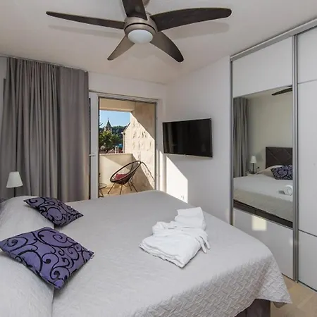 Kralj 2 * Цавтат